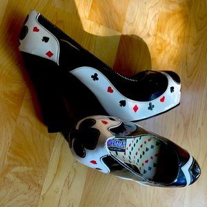 Queen of hearts heels